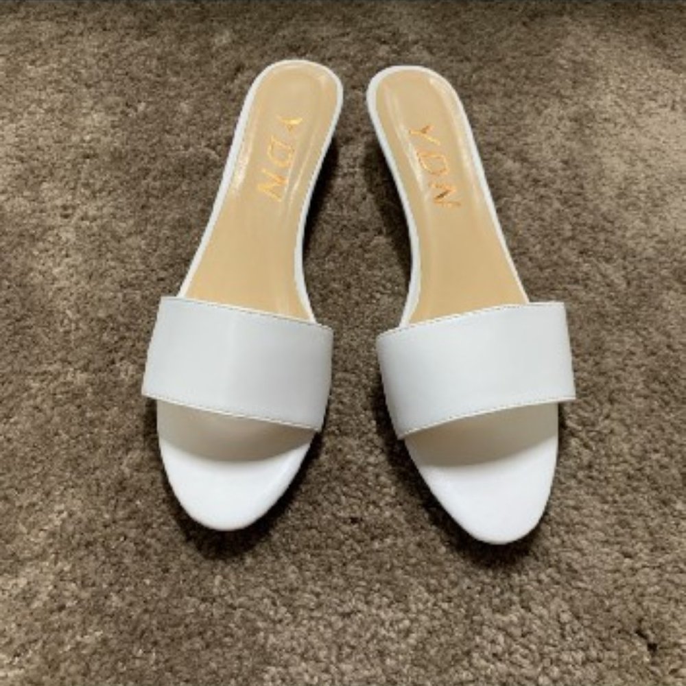 YDN Women Comfy Kitten Low Heel Mules Slip on Clog